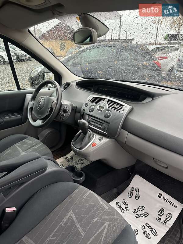 Мінівен Renault Scenic 2004 в Смілі