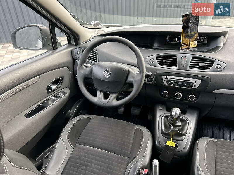Мінівен Renault Scenic 2013 в Полтаві фото 87 Мінівен Renault Scenic 2013 в Полтаві