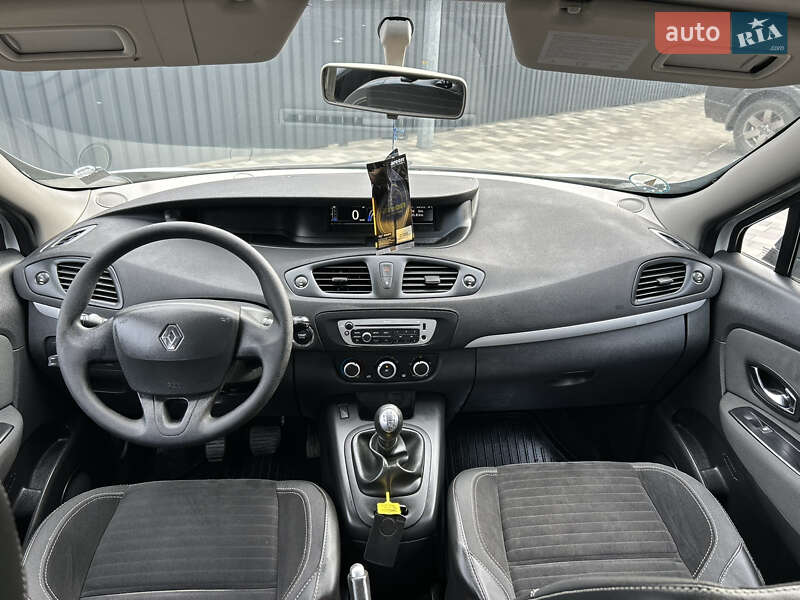 Мінівен Renault Scenic 2013 в Полтаві фото 89 Мінівен Renault Scenic 2013 в Полтаві