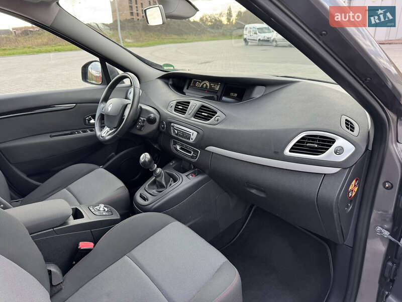 Мінівен Renault Scenic 2013 в Луцьку