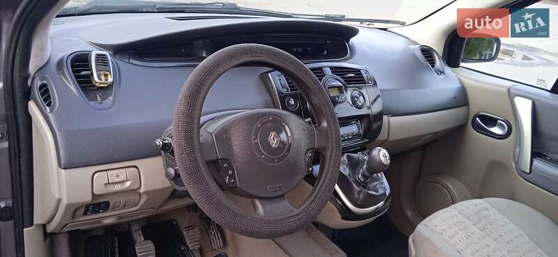 Минивэн Renault Scenic 2005 в Славуте