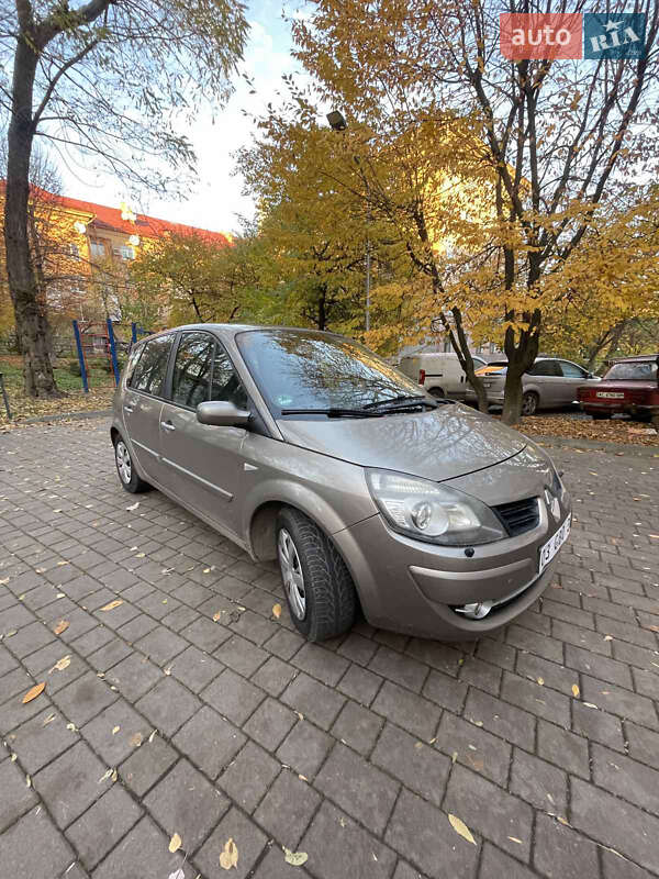 Мінівен Renault Scenic 2008 в Луцьку