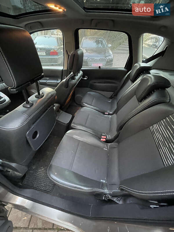 Мінівен Renault Scenic 2008 в Луцьку