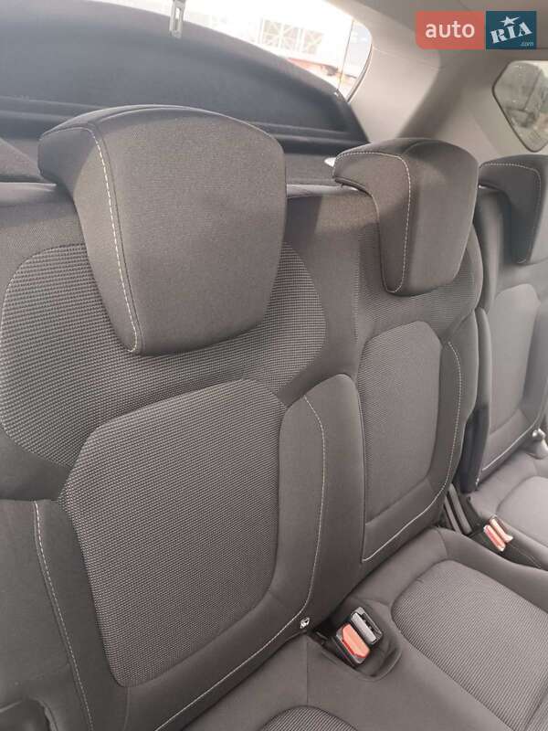 Мінівен Renault Scenic 2016 в Бродах