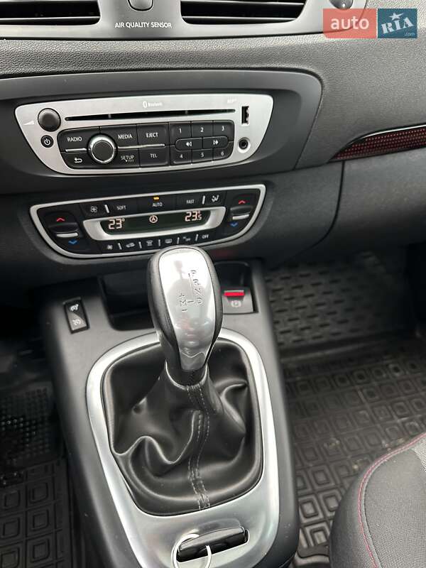 Минивэн Renault Scenic 2013 в Сумах