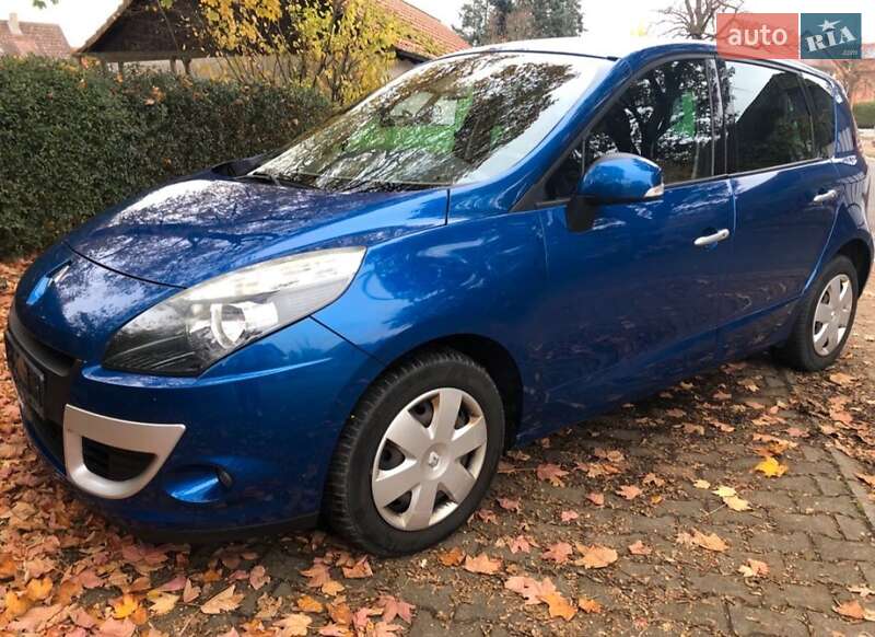 Мінівен Renault Scenic 2010 в Луцьку