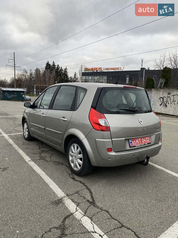 Минивэн Renault Scenic 2006 в Белогородке