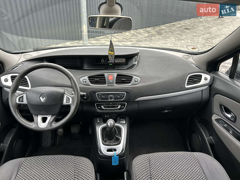 Мінівен Renault Scenic 2012 в Полтаві