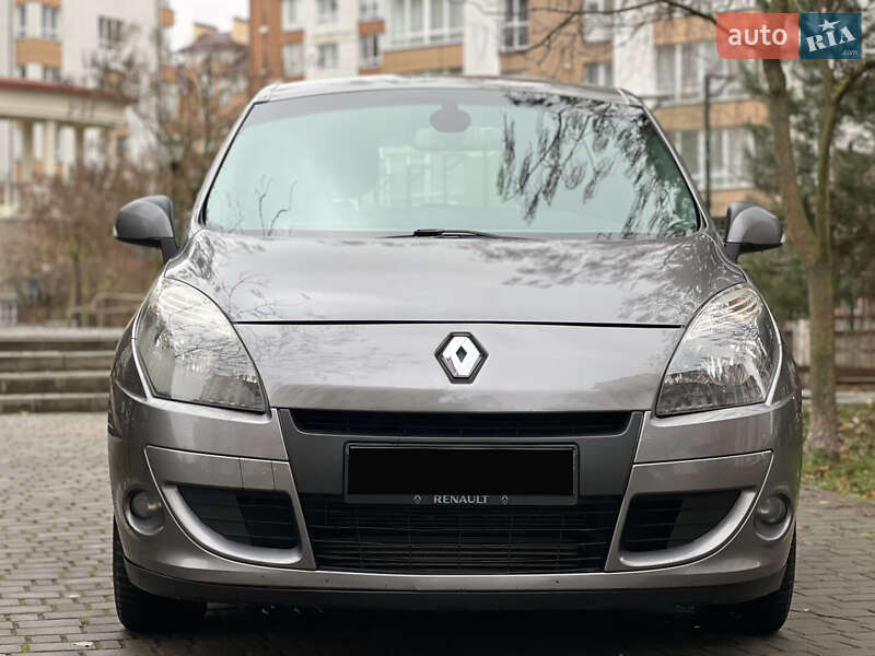 Мінівен Renault Scenic 2010 в Івано-Франківську