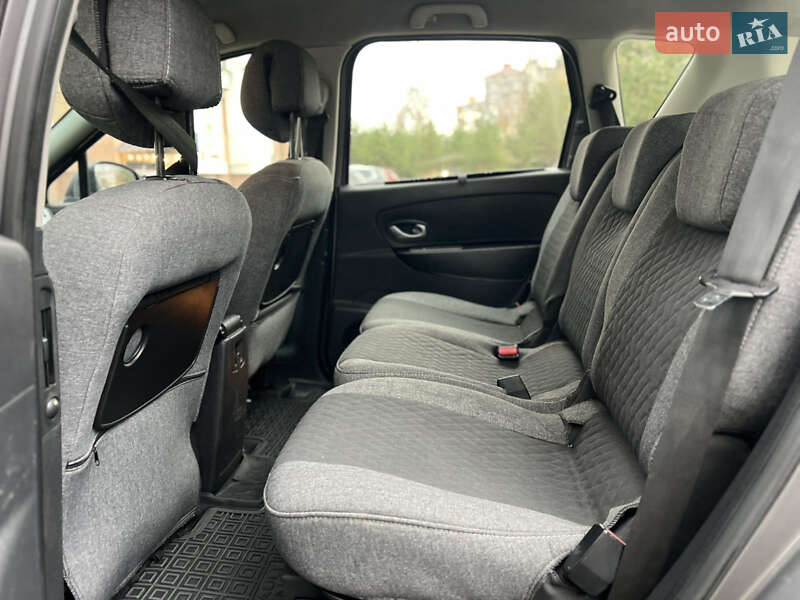 Мінівен Renault Scenic 2010 в Івано-Франківську