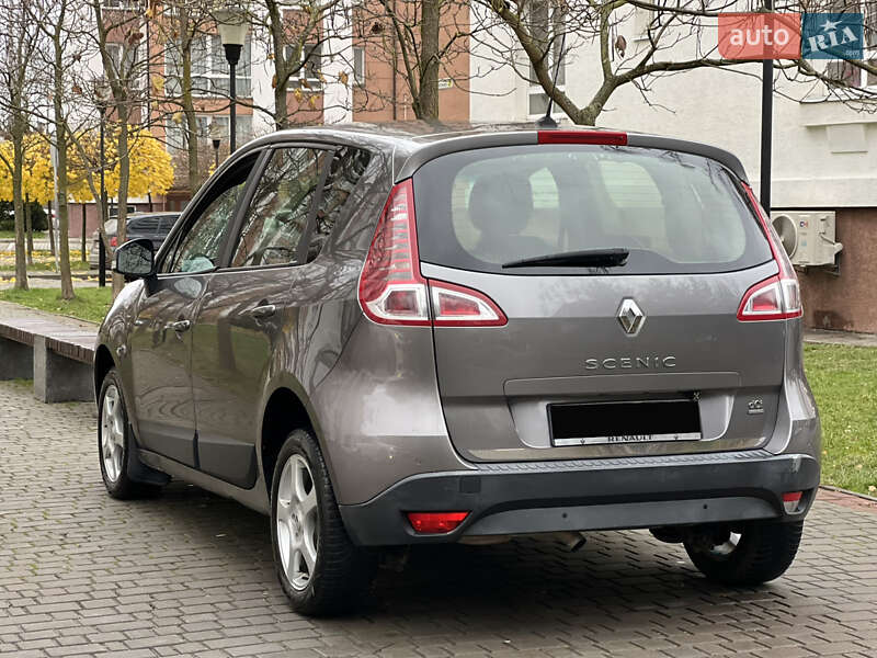 Мінівен Renault Scenic 2010 в Івано-Франківську