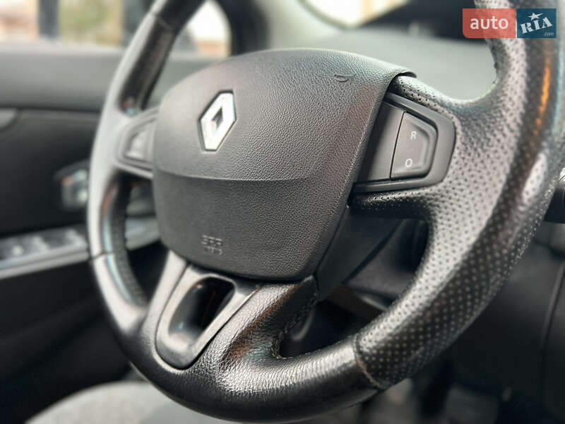 Мінівен Renault Scenic 2010 в Івано-Франківську