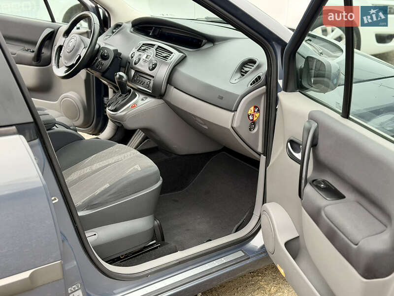 Мінівен Renault Scenic 2006 в Рівному