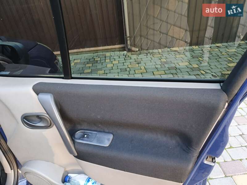 Мінівен Renault Scenic 2006 в Одесі фото 2 Мінівен Renault Scenic 2006 в Одесі