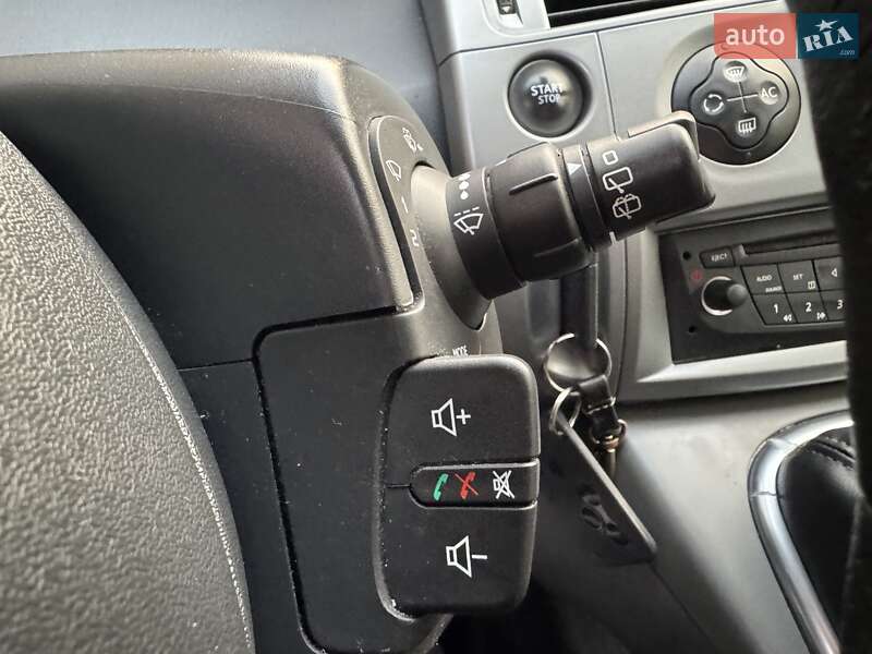 Минивэн Renault Scenic 2008 в Дубно