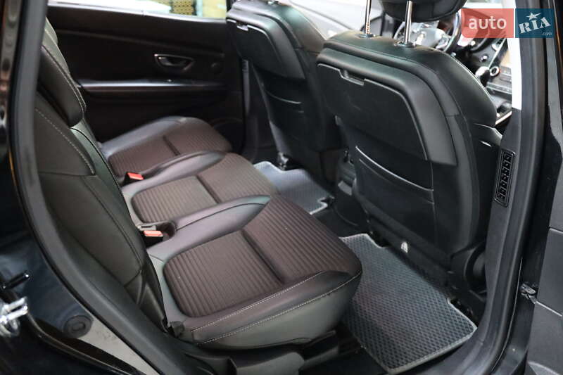 Мінівен Renault Scenic 2017 в Луцьку