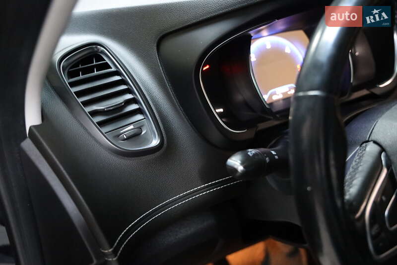 Мінівен Renault Scenic 2017 в Луцьку