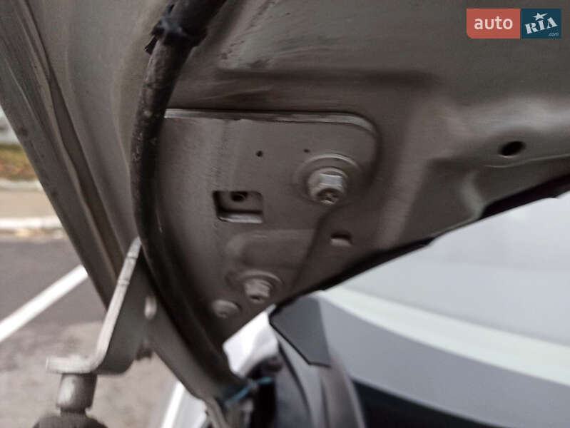 Минивэн Renault Scenic 2015 в Киеве фото 24 Минивэн Renault Scenic 2015 в Киеве