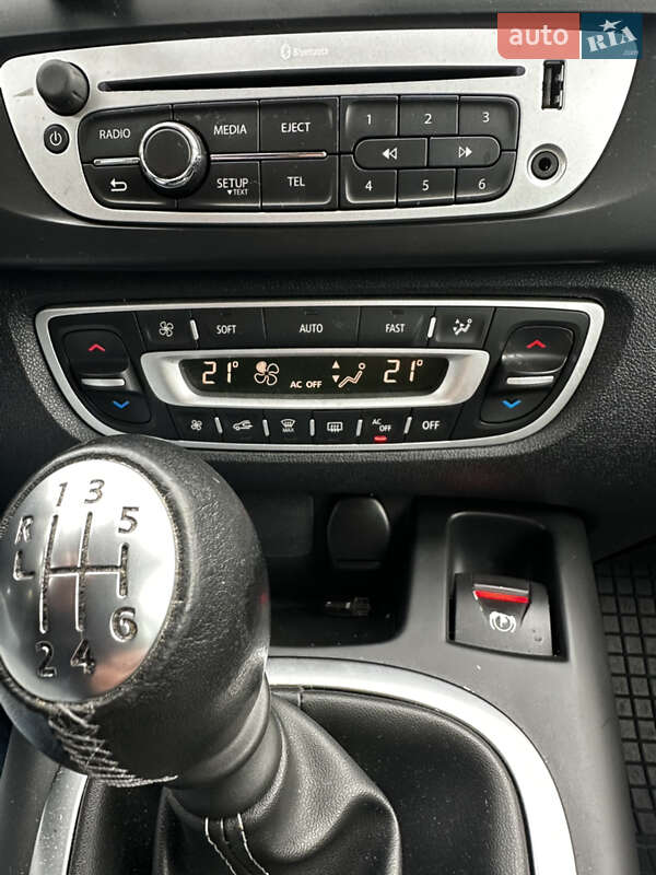 Минивэн Renault Scenic 2015 в Львове фото 14 Минивэн Renault Scenic 2015 в Львове
