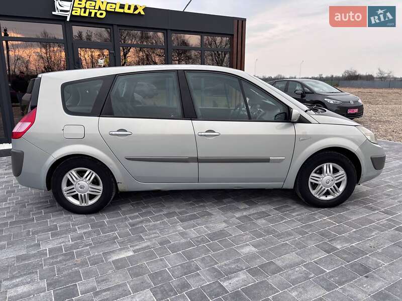 Мінівен Renault Scenic 2004 в Коломиї