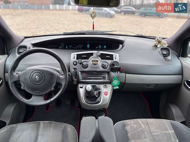 Мінівен Renault Scenic 2004 в Коломиї