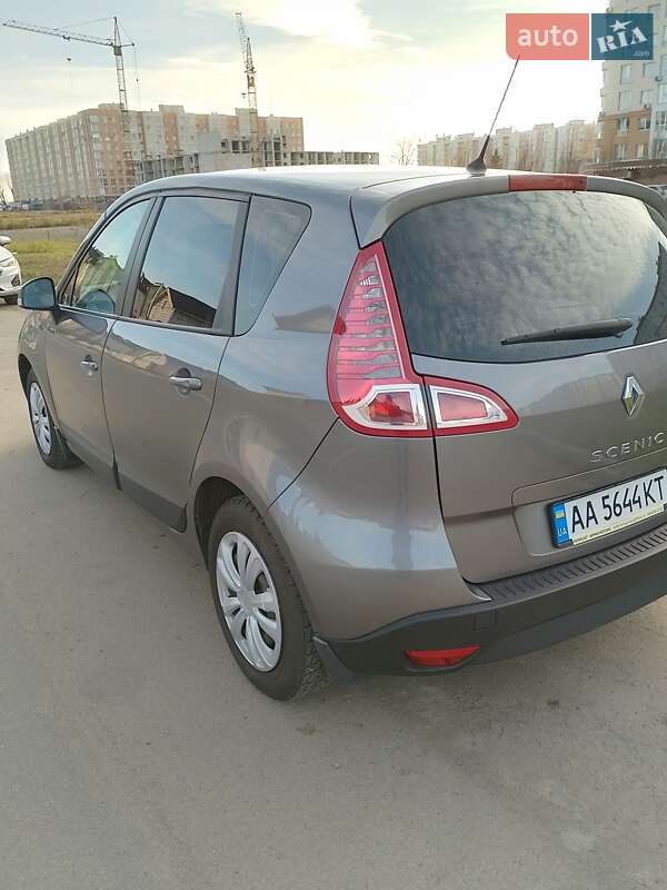 Минивэн Renault Scenic 2011 в Софиевской Борщаговке фото 5 Минивэн Renault Scenic 2011 в Софиевской Борщаговке