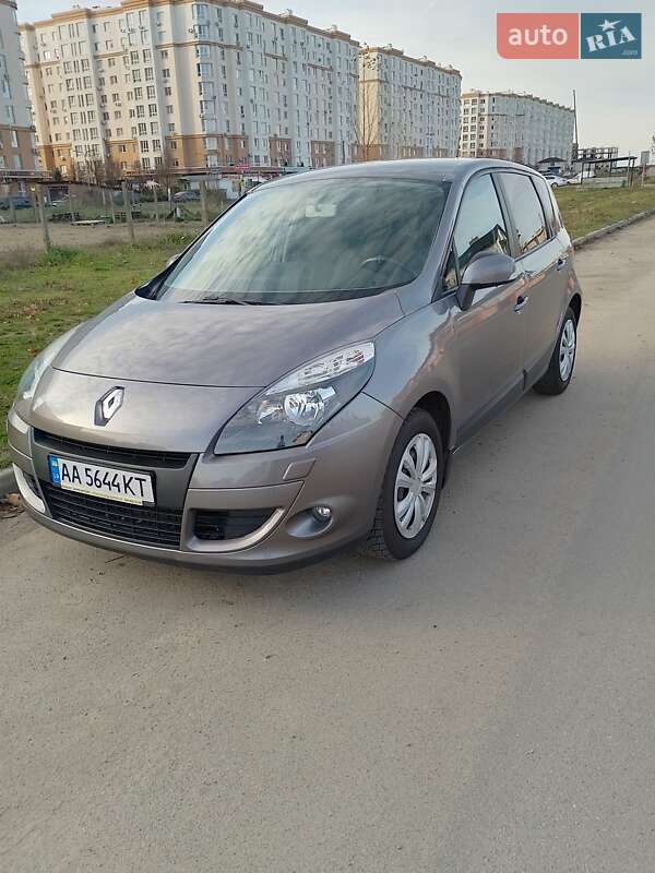Минивэн Renault Scenic 2011 в Софиевской Борщаговке фото 3 Минивэн Renault Scenic 2011 в Софиевской Борщаговке