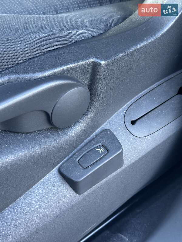 Минивэн Renault Scenic 2006 в Сумах