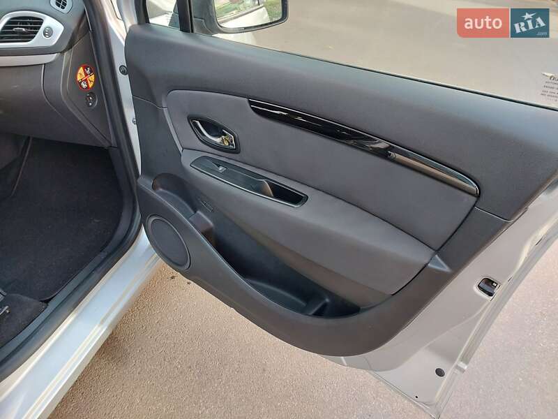 Минивэн Renault Scenic 2015 в Виннице фото 29 Минивэн Renault Scenic 2015 в Виннице