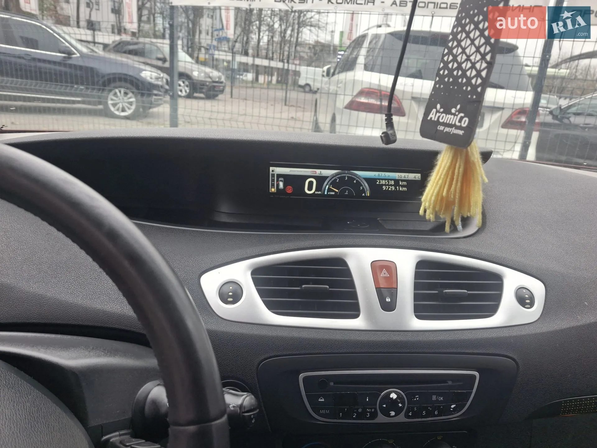 2010 Renault Scenic - мініатюра 9