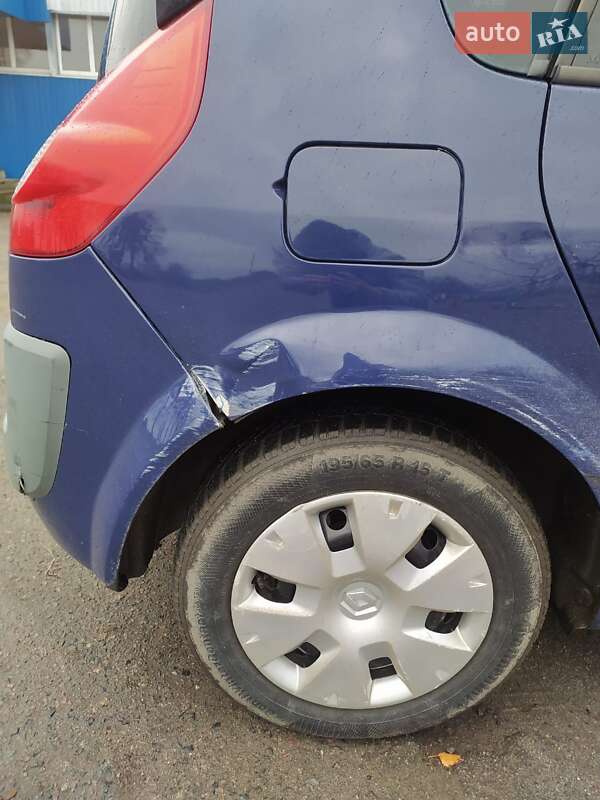 Минивэн Renault Scenic 2007 в Остроге