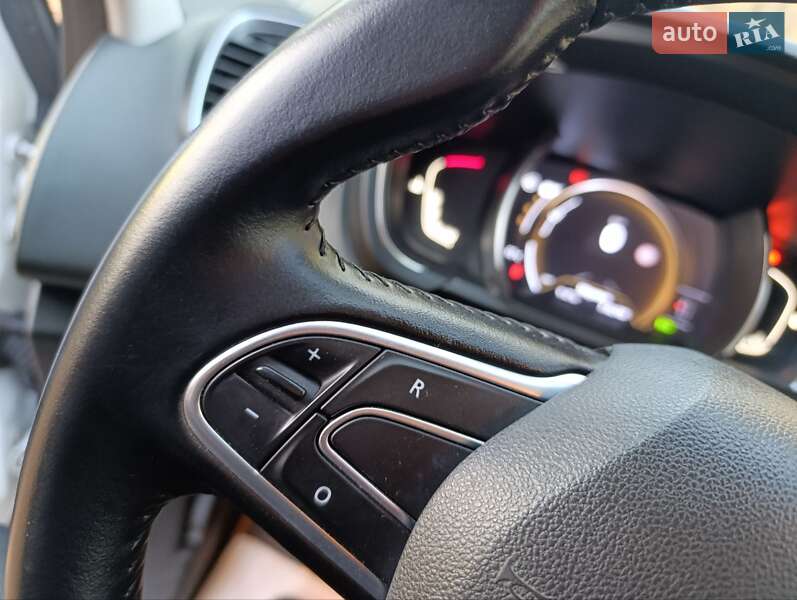 Минивэн Renault Scenic 2017 в Житомире