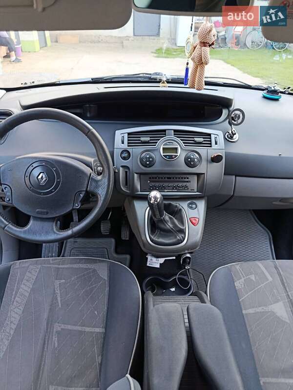Минивэн Renault Scenic 2003 в Демидовке