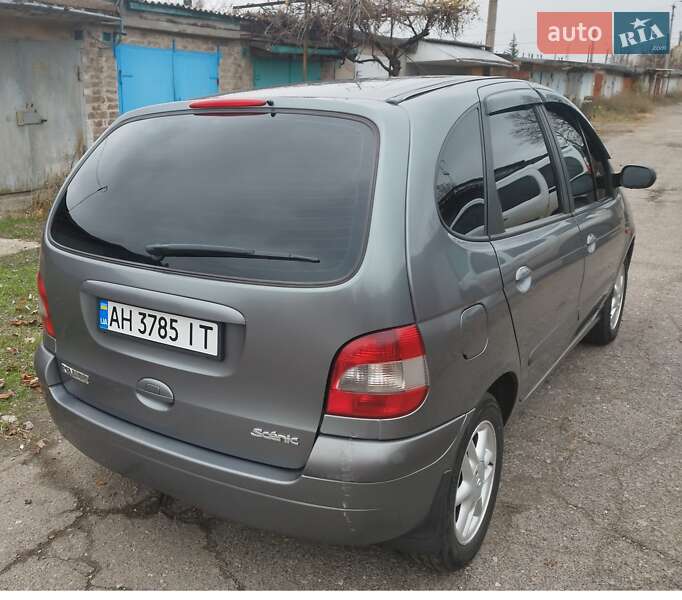 Минивэн Renault Scenic 2002 в Краматорске