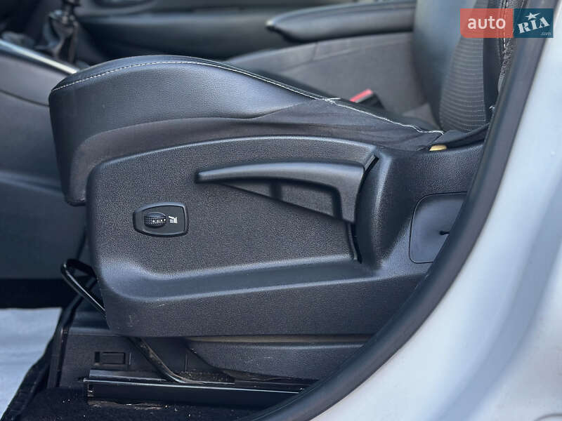 Мінівен Renault Scenic 2012 в Шептицькому