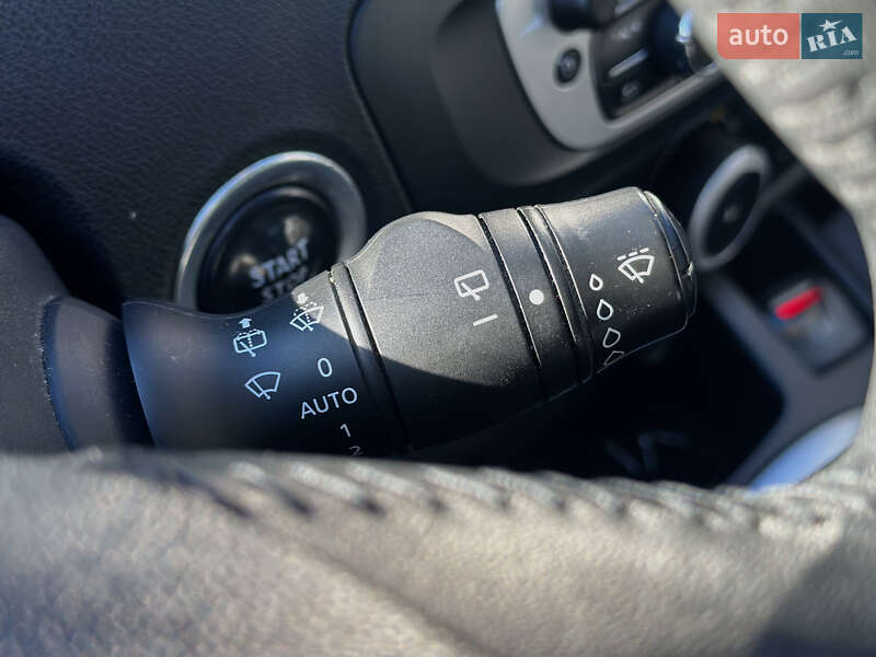 Мінівен Renault Scenic 2012 в Шептицькому