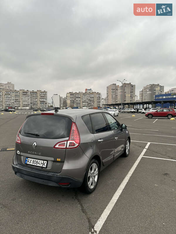 Минивэн Renault Scenic 2011 в Киеве