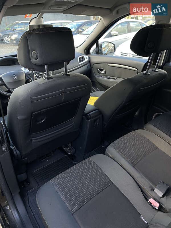 Мінівен Renault Scenic 2010 в Луцьку