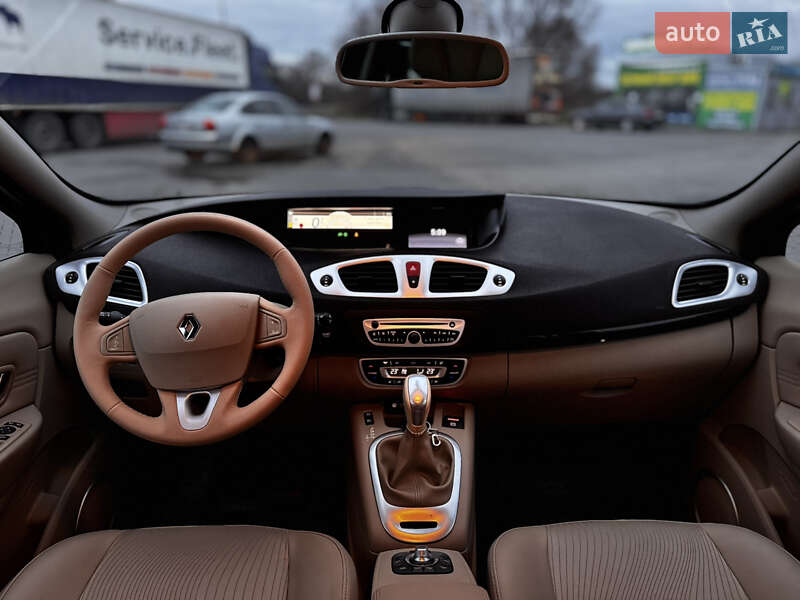 Мінівен Renault Scenic 2010 в Харкові