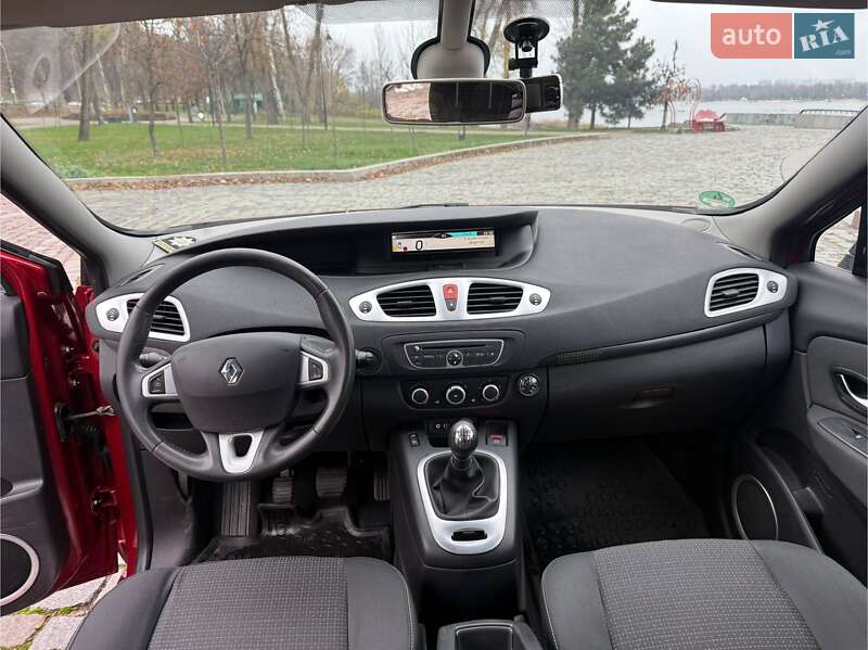 Минивэн Renault Scenic 2010 в Киеве фото 15 Минивэн Renault Scenic 2010 в Киеве