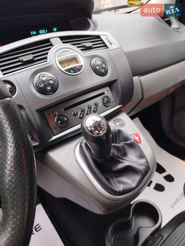 Минивэн Renault Scenic 2005 в Запорожье