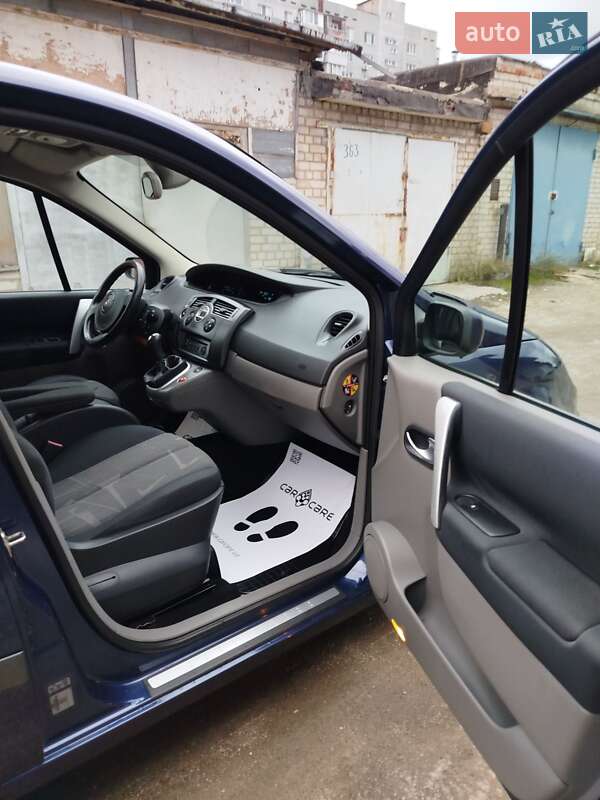 Минивэн Renault Scenic 2005 в Запорожье