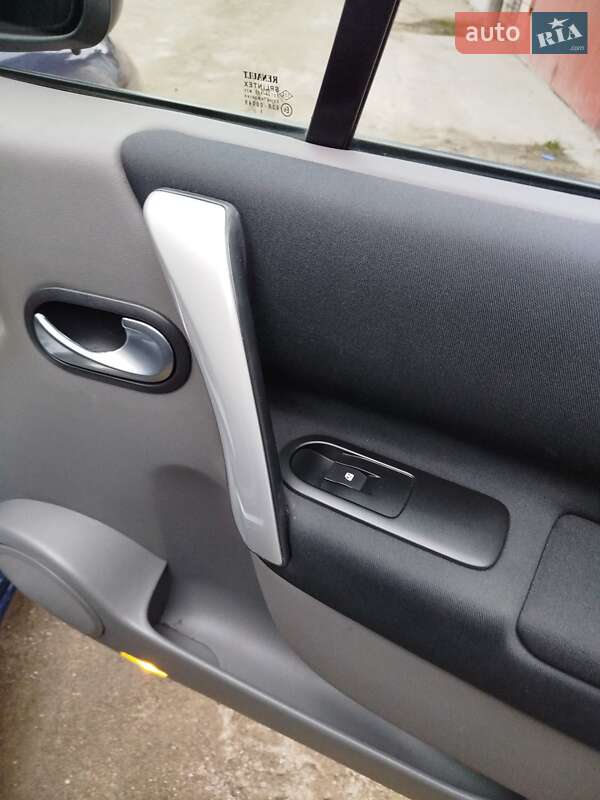 Минивэн Renault Scenic 2005 в Запорожье