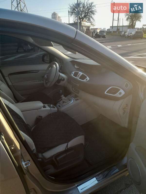 Минивэн Renault Scenic 2010 в Киеве фото 15 Минивэн Renault Scenic 2010 в Киеве