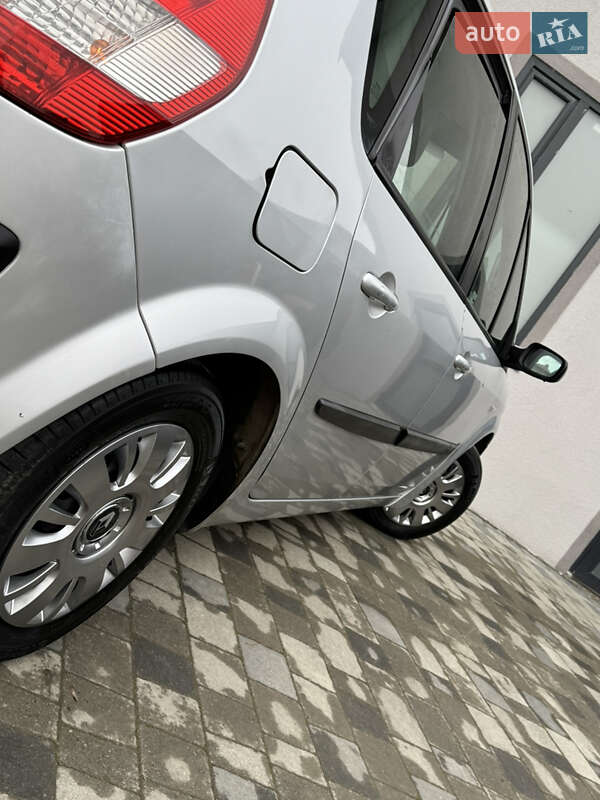 Минивэн Renault Scenic 2005 в Дрогобыче фото 25 Минивэн Renault Scenic 2005 в Дрогобыче