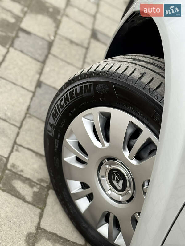 Минивэн Renault Scenic 2005 в Дрогобыче фото 38 Минивэн Renault Scenic 2005 в Дрогобыче