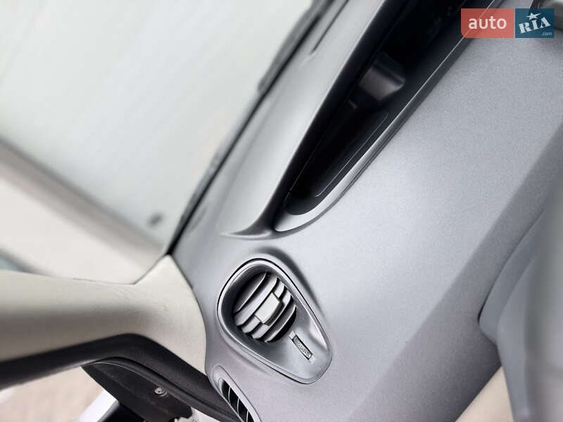 Минивэн Renault Scenic 2005 в Дрогобыче фото 50 Минивэн Renault Scenic 2005 в Дрогобыче