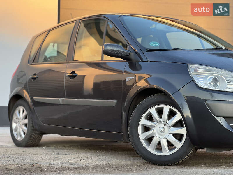 Мінівен Renault Scenic 2006 в Рівному