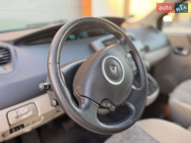 Мінівен Renault Scenic 2006 в Рівному