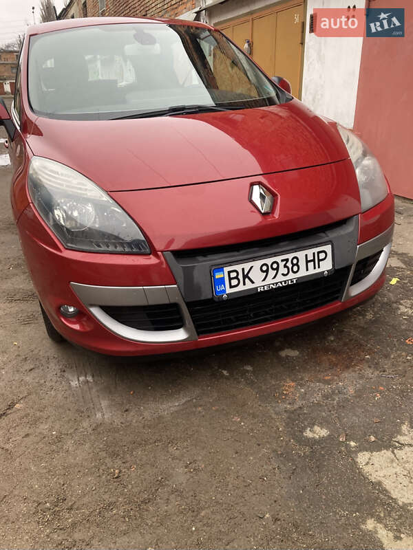 Renault Scenic 2011